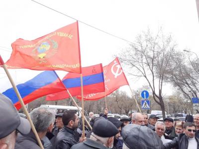 Партии, входящие в СКП-КПСС, заявили о солидарности с Россией 