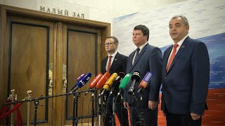 Депутаты КПРФ В.П. Исаков, М.Н. Матвеев и Р.И. Сулейманов выступили перед журналистами в Госдуме