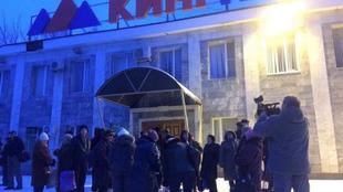 Шахтерский город Гуково оцеплен кольцом полиции и казаков