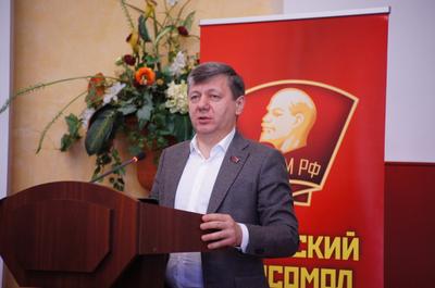 В Санкт-Петербурге прошел международный семинар коммунистической молодежи