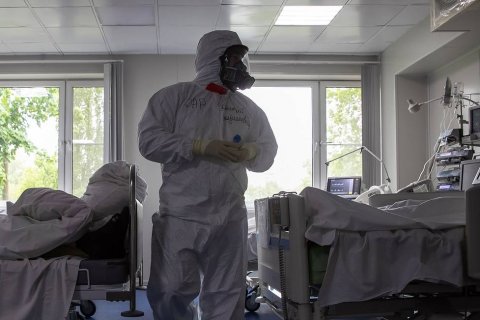 В России продолжает расти суточная заболеваемость коронавирусом