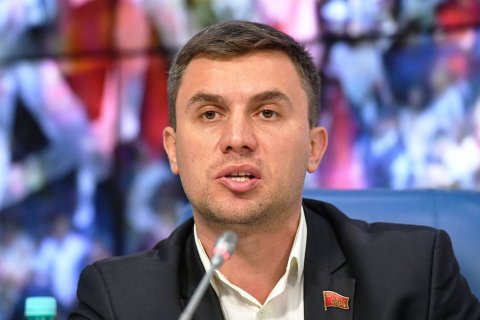 Коммуниста Николая Бондаренко лишили депутатского мандата 
