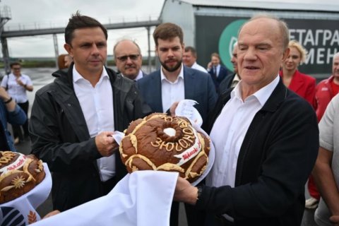 Геннадий Зюганов: Урожайность «Зюгановки» – рекордная, 185 центнеров с гектара