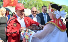 Репортаж о рабочей поездке Геннадия Зюганова в Орловскую область