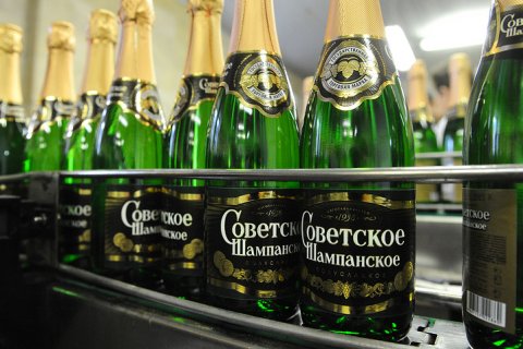 Минспорта планирует отметить победу в ЧМ-2018 и предложило упростить импорт шампанского