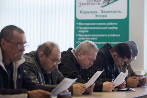 Министр труда Топилин не увидел серьезной проблемы в трудоустройстве «пожилых людей»