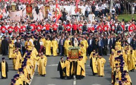 РПЦ провела крестный ход, в котором приняли участие 40 тысяч человек