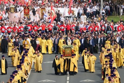 РПЦ провела крестный ход, в котором приняли участие 40 тысяч человек