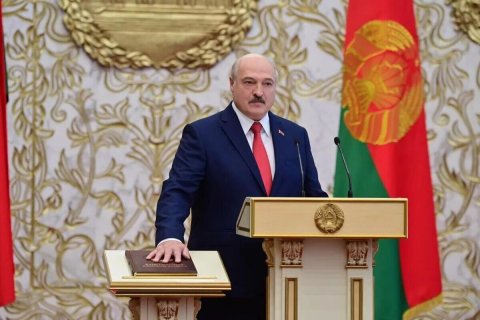 «Половина мира мечтает о диктатуре, как в Белоруссии». Лукашенко в седьмой раз вступил в должность президента Белоруссии