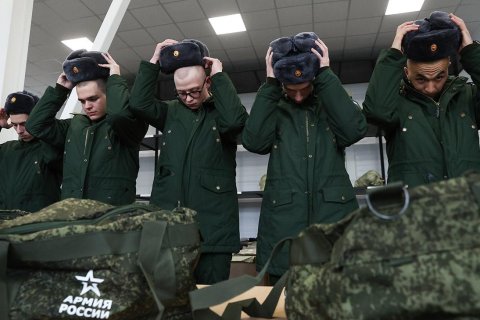 В России начался осенний призыв 2025 года. Минобороны пообещало не привлекать призывников к участию в СВО
