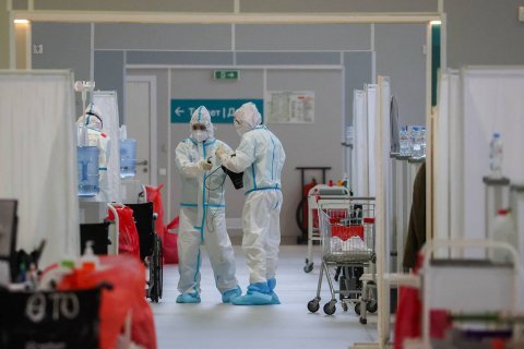 В России выявили за сутки почти 18 тысяч зараженных коронавирусом