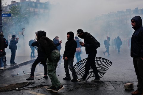 В Париже профсоюзам запретили провести манифестацию