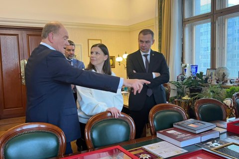 Геннадий  Зюганов встретился с военкором Первого канала Ириной Куксенковой