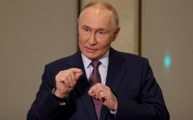 «Уверенно и устойчиво». Трамп и Путин поспорили об эффективности американских санкций против России