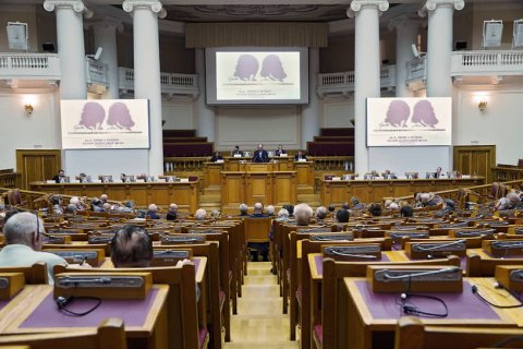 КПРФ в Петербурге провела конференцию о восстании на Сенатской площади