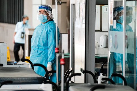 Количество заболевших коронавирусом превысило 31 тыс. человек. Си Цзиньпин пообещал Трампу победить эпидемию