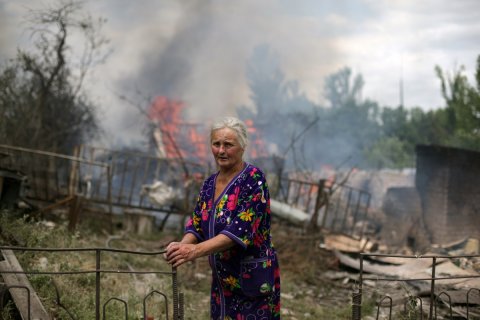 Обзор СМИ: люди на Украине "погибают ни за что"