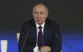  «Ситуация под контролем». 114 рублей за доллар. Путин посоветовал россиянам не паниковать из-за курса рубля