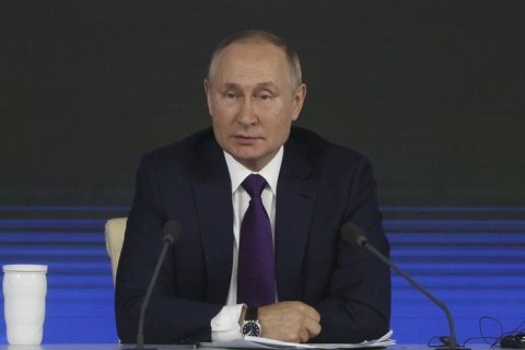  «Ситуация под контролем». 114 рублей за доллар. Путин посоветовал россиянам не паниковать из-за курса рубля