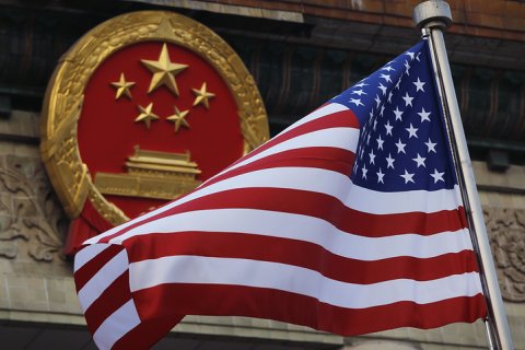 Китай и США решили прекратить торговую войну