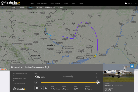 Самолет президента Украины держался подальше от Новороссии