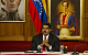 Мадуро приказал армии контролировать распределение еды и лекарств