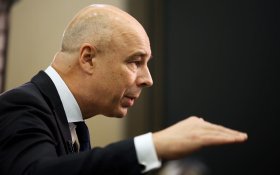 Из-за снижения цен на нефть Минфин снизил прогноз по нефтегазовым доходам бюджета и увеличил дефицит бюджета в три раза