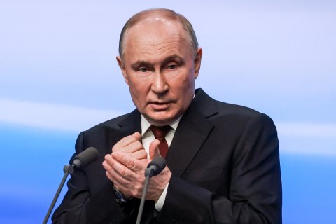 Путин заявил, что безвозвратные потери России в пять раз меньше украинских