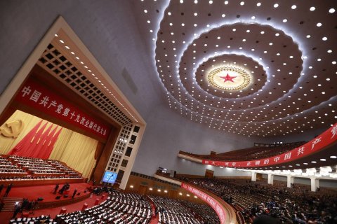 Китай поблагодарил Геннадия Зюганова за  участие в Форуме марксистских партий