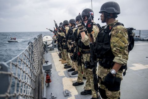 Иносми: Что понадобилось эсминцу США у берегов России?