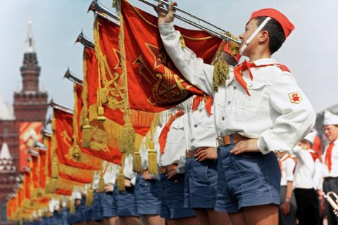 Опрос: 76% опрошенных одобряют идею воссоздания пионерии