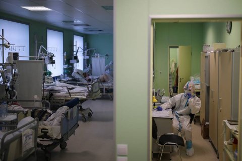 В России за сутки от коронавируса умерло рекордное число зараженных