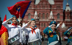 Геннадий Зюганов ожидает президентского указа о воссоздании организации по патриотическому воспитанию 