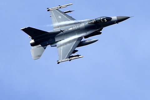 США одобрили обучение украинских пилотов на F-16