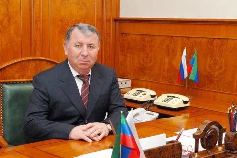 ФСБ обвинила госсекретаря Дагестана в хищениях на 100 млрд рублей