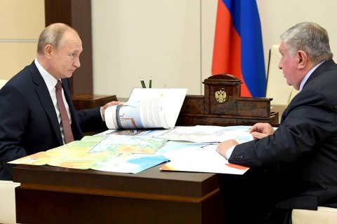 Глава «Роснефти» Сечин перед секретной встречей с Путиным раскритиковал правительство и Центробанк