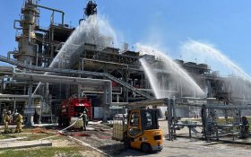 Ростовский нефтеперерабатывающий завод загорелся после атаки украинского беспилотника