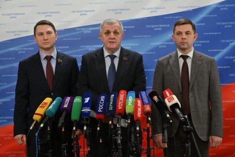 Н.В. Коломейцев, О.А. Михайлов и А.В. Прокофьев выступили перед журналистами в Госдуме