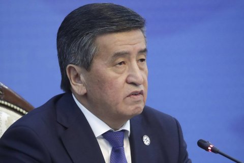 «Не хочу крови». Президент Киргизии подал в отставку