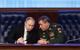 В Кремле рассказали о долгом диалоге Путина и Герасимова в штабе спецоперации 