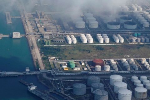 Китайские НПЗ отказываются от российских поставок нефти из-за санкций США