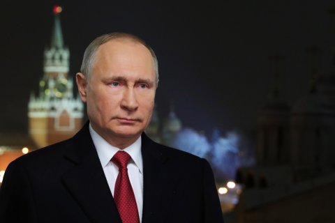 Путин выступил с самым длинным новогодним обращением