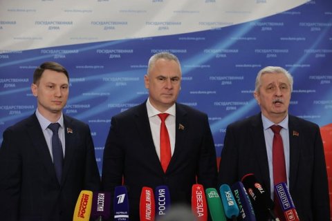 Н.И. Осадчий, А.В. Прокофьев и Е.И. Бессонов выступили перед журналистами в Госдуме