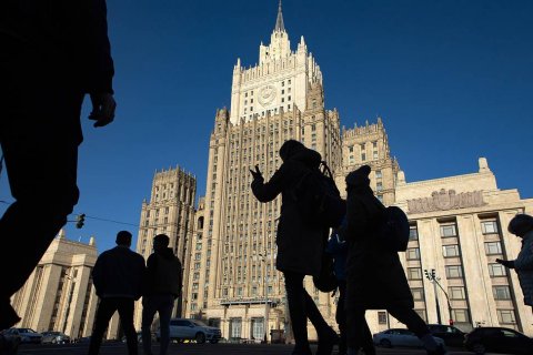 Один из чиновников в МИД РФ заявил, что Россия не будет наносить ядерный удар по Украине и Великобритании