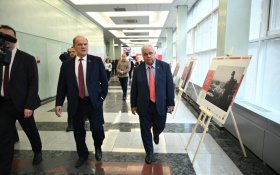 Геннадий Зюганов выступил на открывшейся в Госдуме выставке «Экспорт во имя Победы»