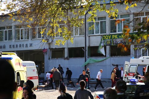 Геннадий Зюганов выразил глубокие соболезнования родным и близким погибших в Керчи