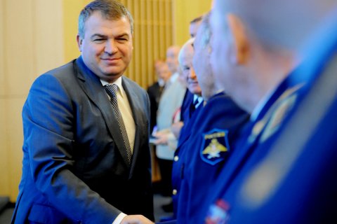 Анатолий Сердюков за год заработал 213 млн рублей