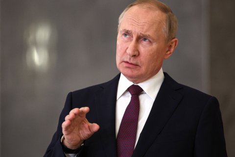 Путин заявил, что Россия «до поры до времени» отвечает Украине сдержанно