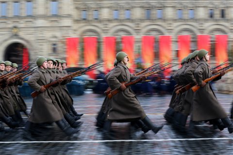 На Красной площади прошел марш к 76-летию парада 1941 года