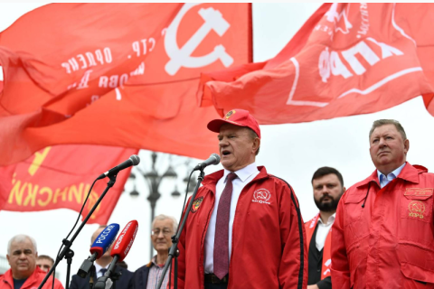 Геннадий Зюганов на митинге в Москве: Идем нашим славным советским шагом – к новым Победам!